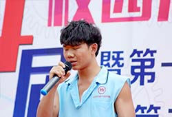 唱到感覺自己都和音樂合為一體時，需要來點深情