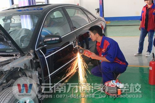 云南萬通學子 技能在手 職場不愁