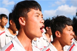 我們放聲高歌，唱出人生
